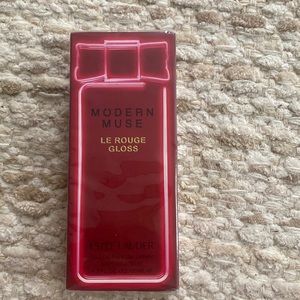 Modern muse, le rouge glass perfume